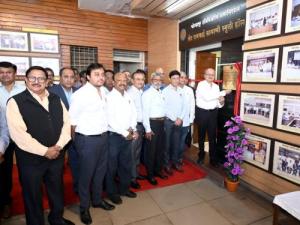 नुतनीकरण केलेल्या शेठ रामभाई सामाणी हॉलचे आणि सिडबी बॅंक प्रोमोसेंटरचे उद्घाटन संपन्न2.jpeg