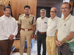 नूतन पोलीस अधिक्षकांचे स्वागत व कोल्हापूर फर्स्टकडून स्नेहभेट